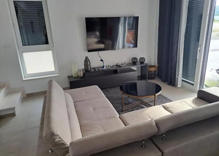 Elegant Ilma With Pool - With Pool Villa