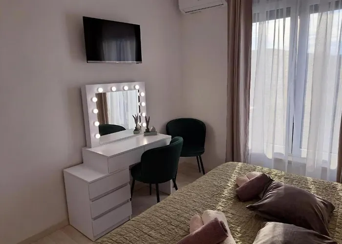 Elegant Ilma With Pool - With Pool Villa *