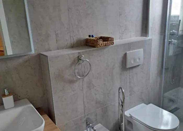 Elegant Ilma With Pool - With Pool *