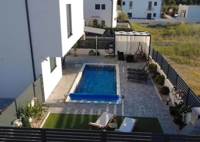 Elegant Ilma With Pool - With Pool Villa Vodice